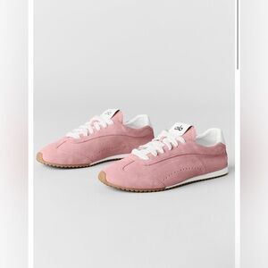 ALO Sunset Sneaker in Vintage Pink (8 Women’s US) NWT
